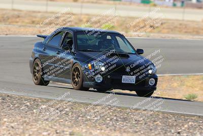 media/Oct-01-2022-Team Topak Racing (Sat) [[f860fb51be]]/2-Inter Low 2/session 1 turn 3/